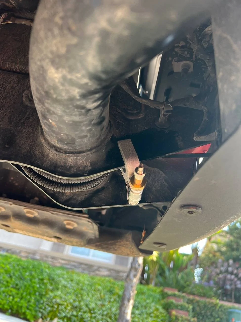 Jeep Gladiator Rear air bag fill fitting location? IMG_6838