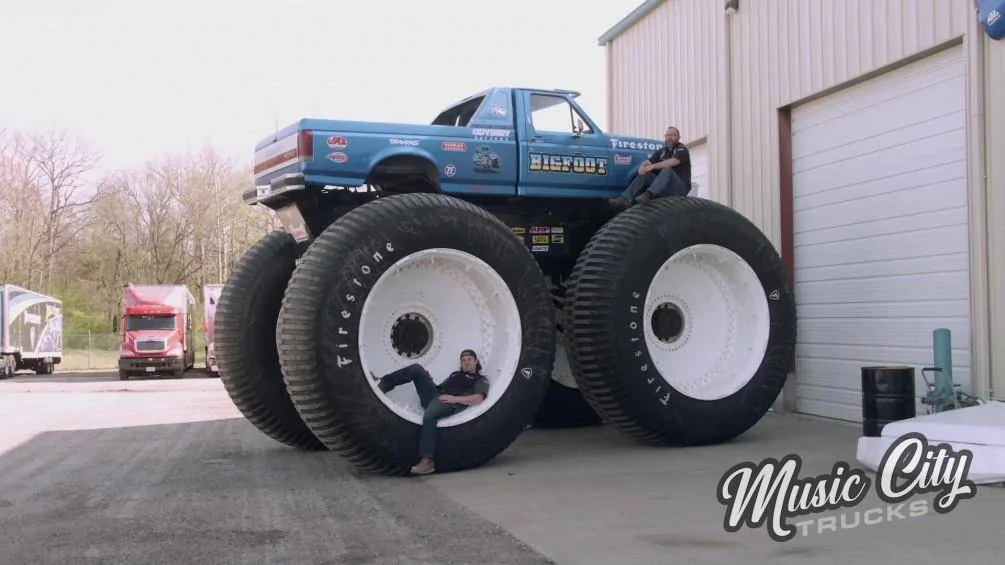 Jeep Gladiator Are "larger tires" really a fairly recent thing? MCT2022-09-large-1654810728