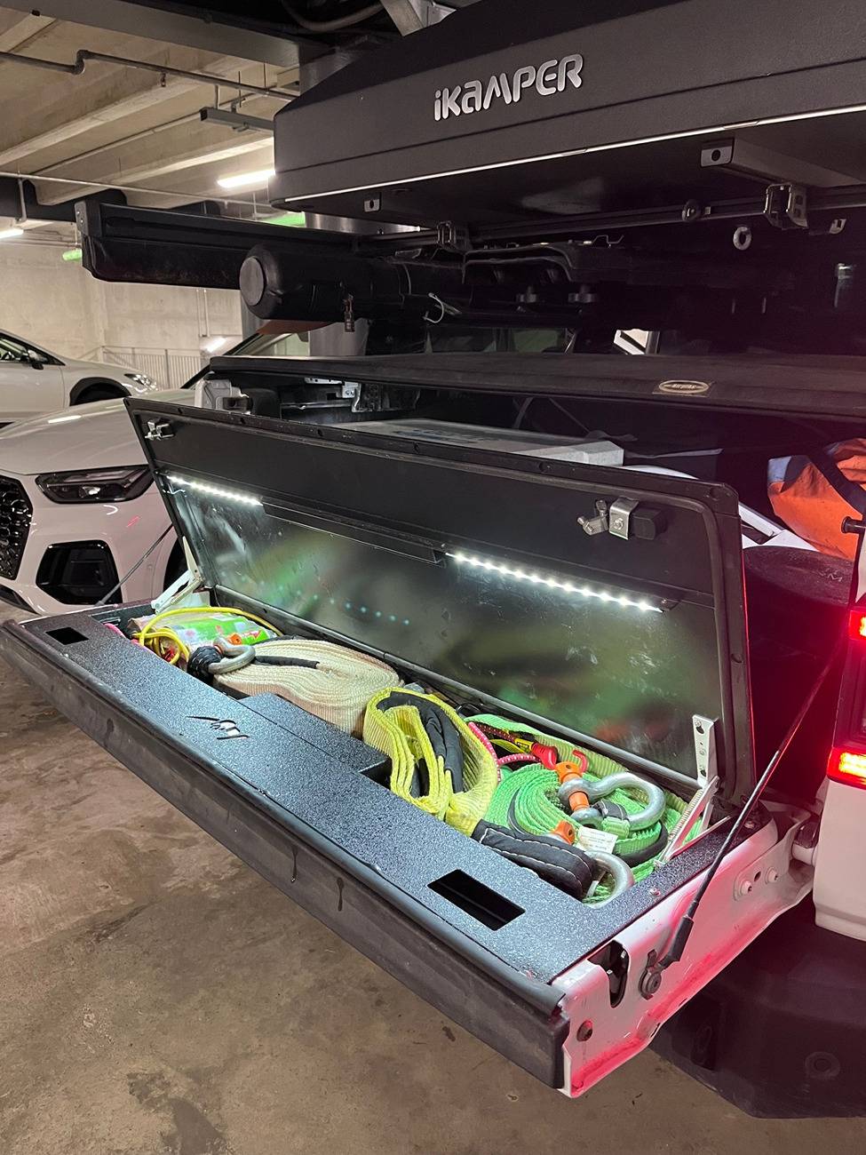 Jeep Gladiator Tailgate Storage thumbnail_IMG_0717