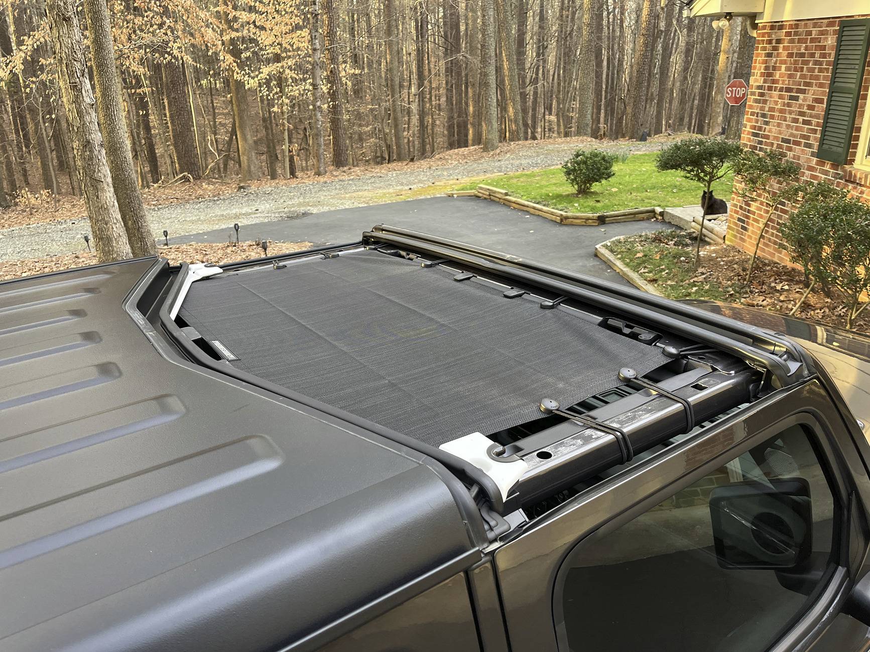 Jeep Gladiator Alien Sunshade on a 2024 - Took a chance….. Ugh… IMG_2551.JPG