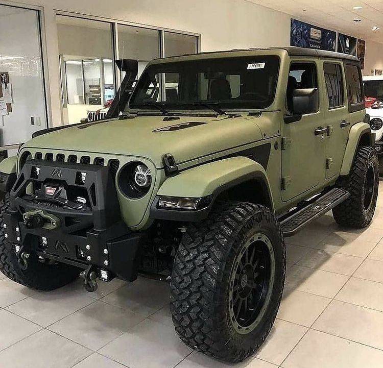 Jeep Gladiator Let's see all those Gladiators with a FULL vinyl wrap! 78a545cfca25c26e06f178762c52c9a1