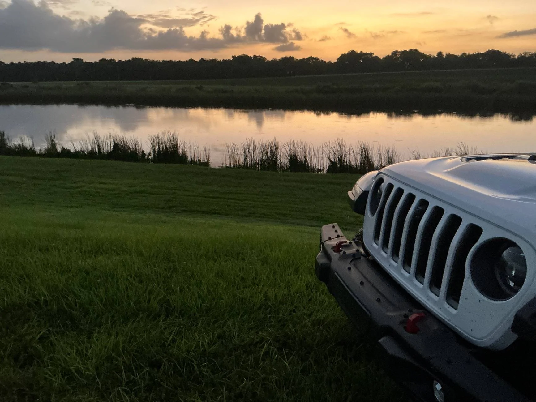 Jeep Gladiator Show your Sunrise photo imag