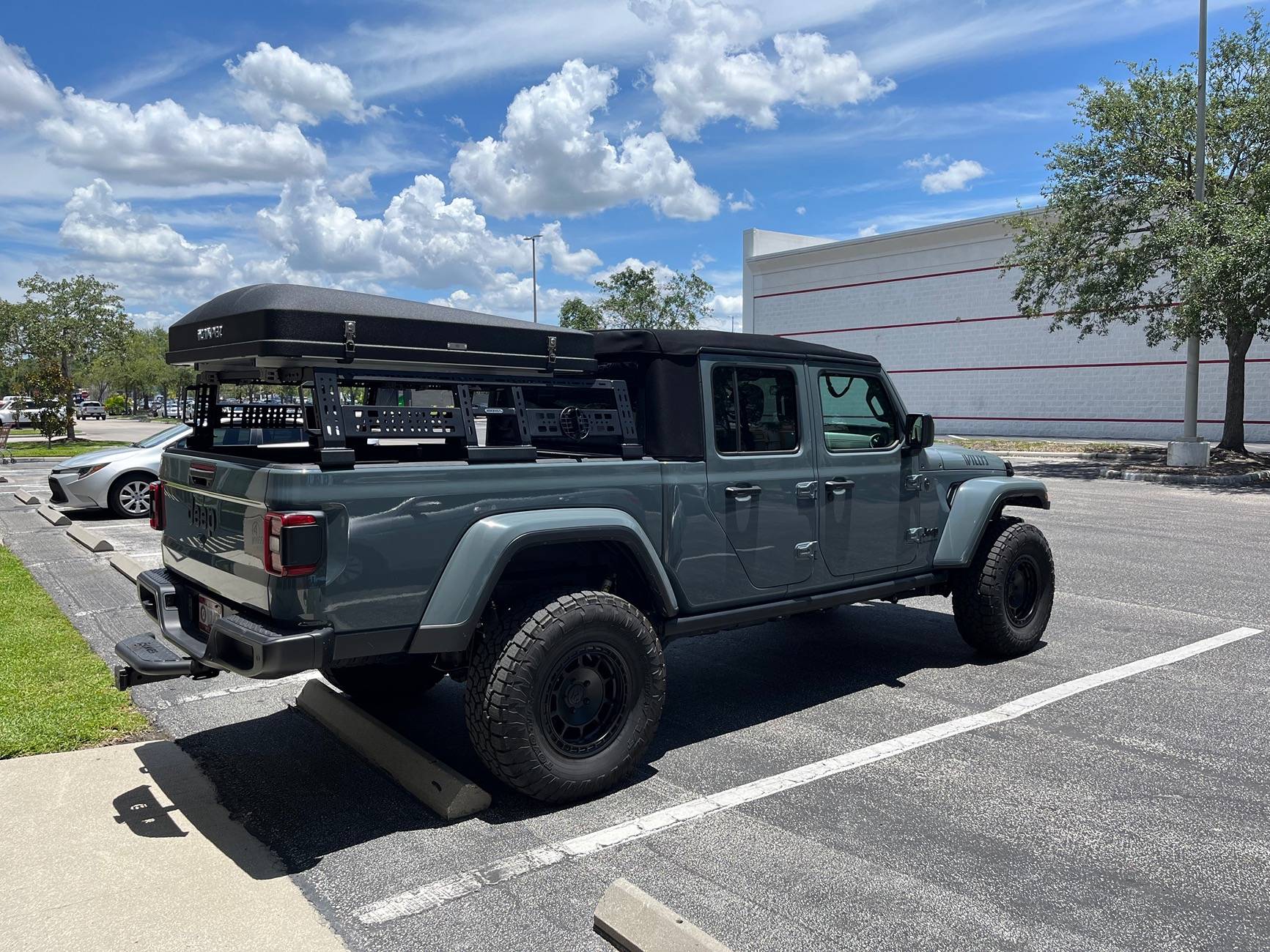 Jeep Gladiator Mid height (13”) Bed Rack $325 OBO IMG_4834