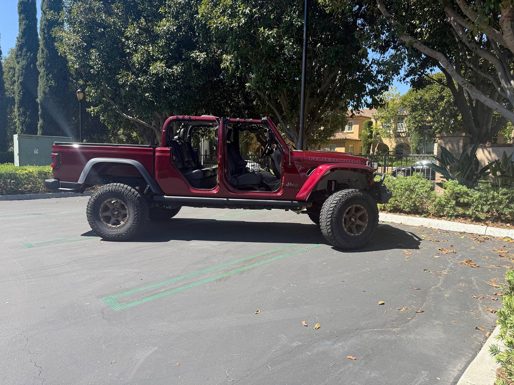 Jeep Gladiator 2021 Snazzberry Rubicon, 37k obo, Irvine IMG_1731