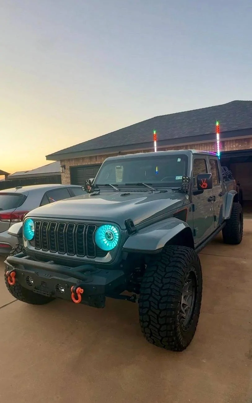 Jeep Gladiator Whip lights? 509892919_10161817140446243_700377837392543740_n