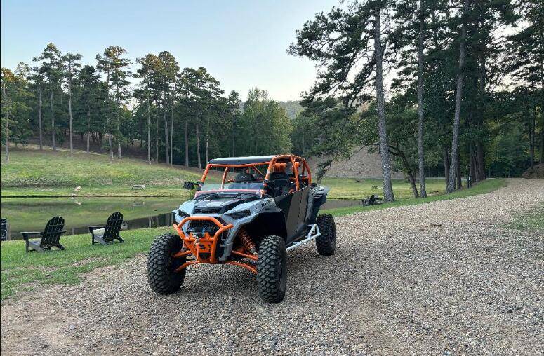 Jeep Gladiator What’s in Your Garage (Besides Your Cool Gladiator)? Let's Share!🚗🛠️ 1753065897532-zy