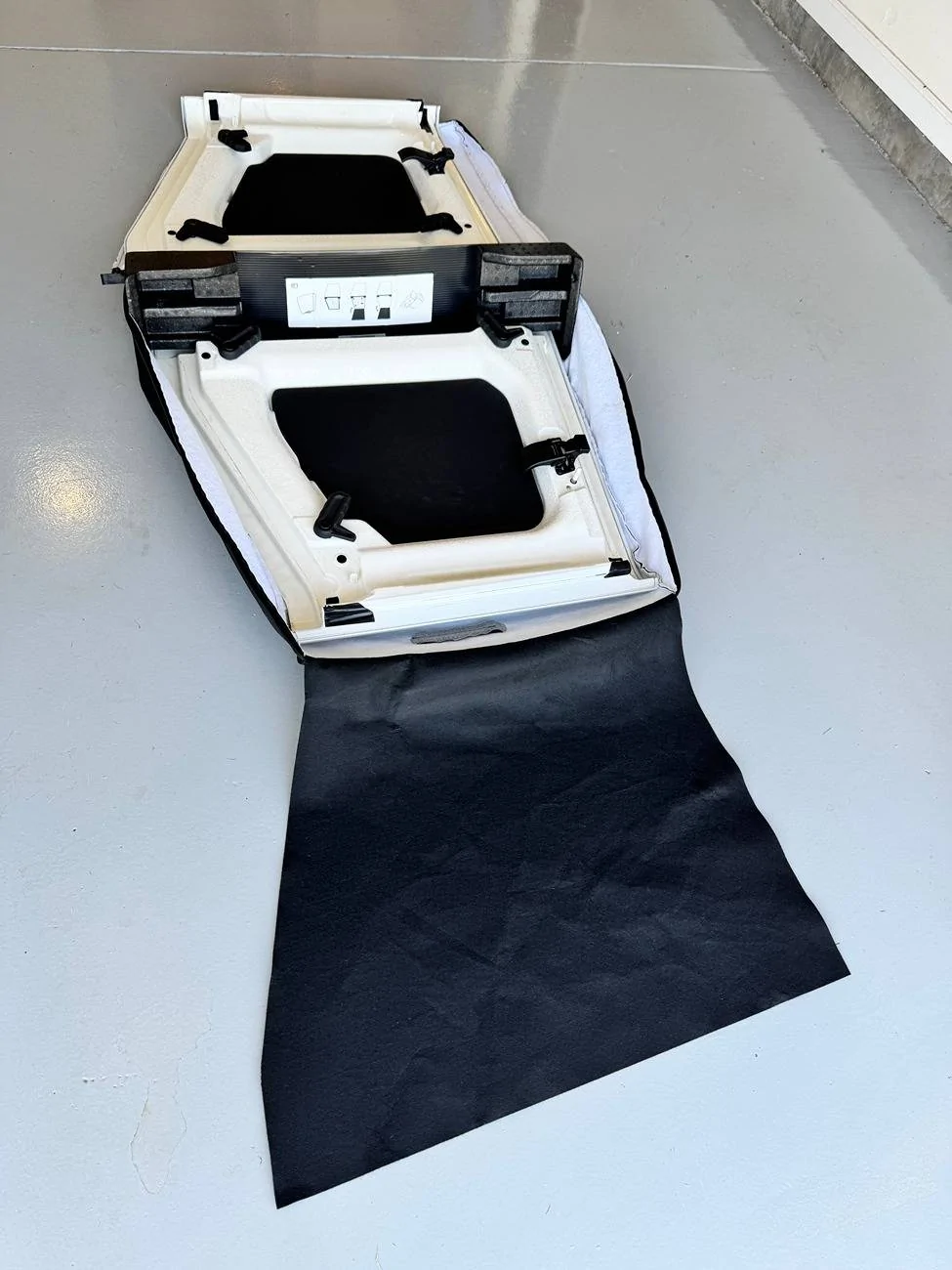 Jeep Gladiator Bright White Hard Top w/Mopar headliner panels Top 4