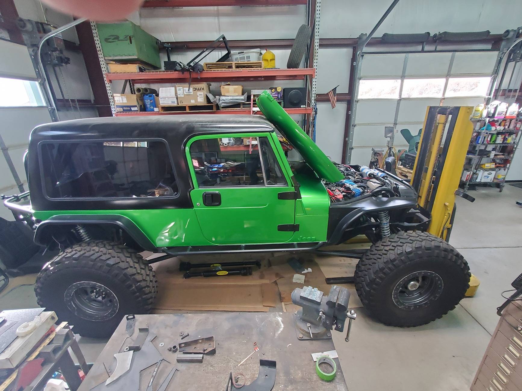 Jeep Gladiator What’s in Your Garage (Besides Your Cool Gladiator)? Let's Share!🚗🛠️ 20250215_100903