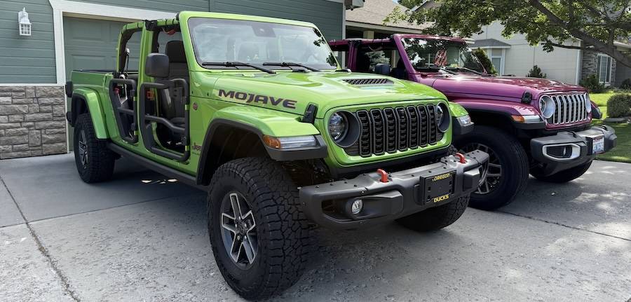 Jeep Gladiator What’s in Your Garage (Besides Your Cool Gladiator)? Let's Share!🚗🛠️ IMG_1156