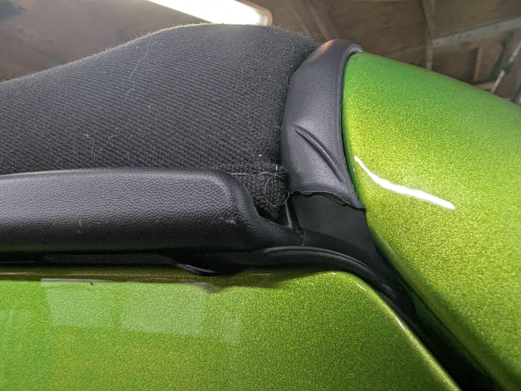 Jeep Gladiator Sunrider owners - MY mess-up, or theirs? PXL_20250721_202827514