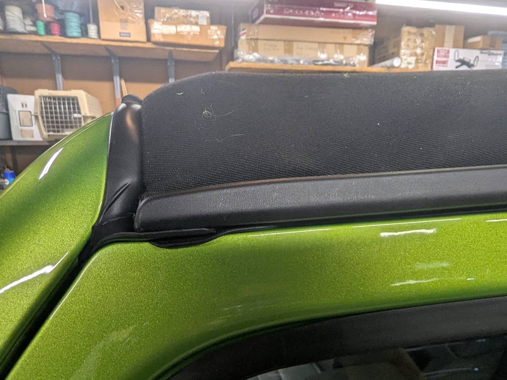 Jeep Gladiator Sunrider owners - MY mess-up, or theirs? PXL_20250721_202627647