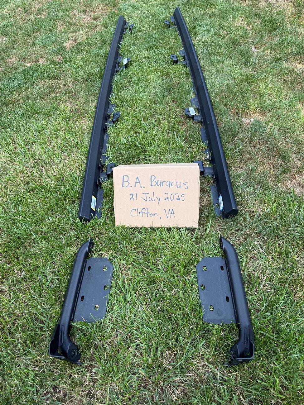Jeep Gladiator Rubicon OEM rock rails/rock sliders, front and rear IMG_0303