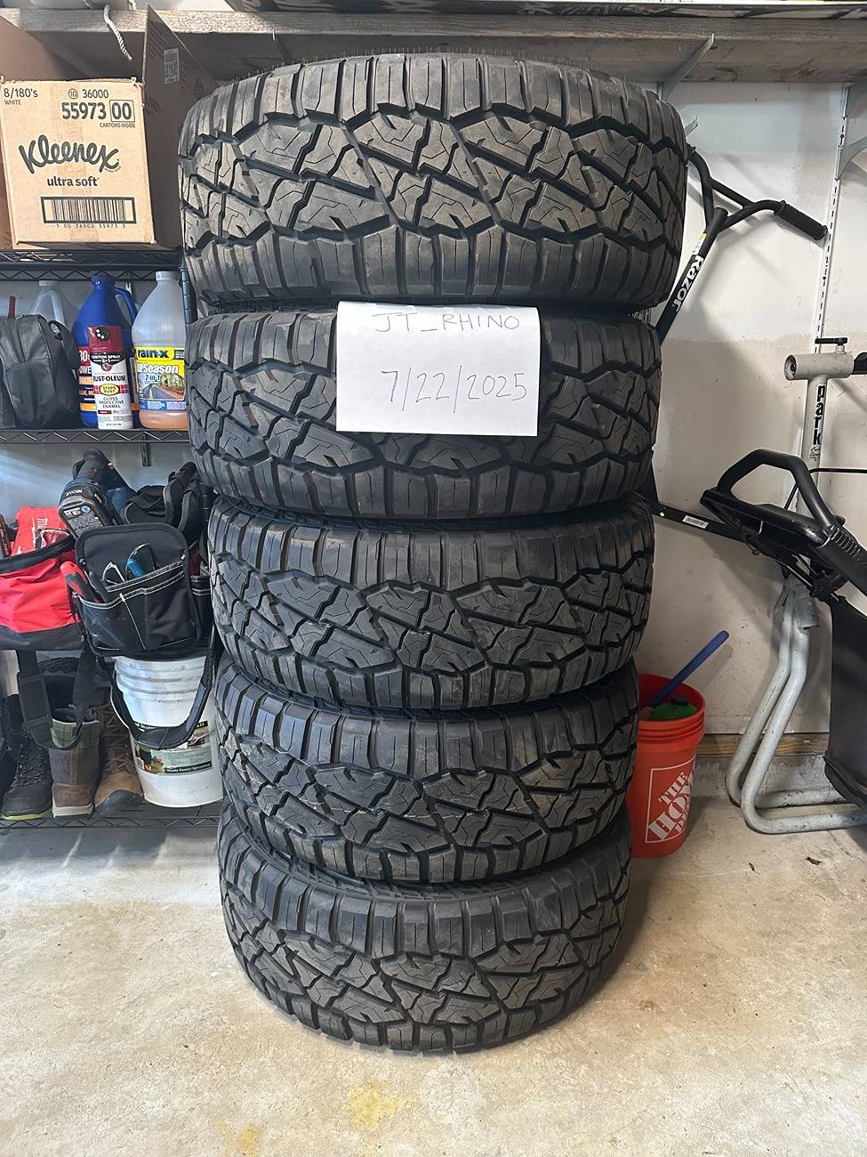 Jeep Gladiator 35" Tires w / 20"x9" Fuel Rims - x5 - Rims/Tire Package IMG_4678