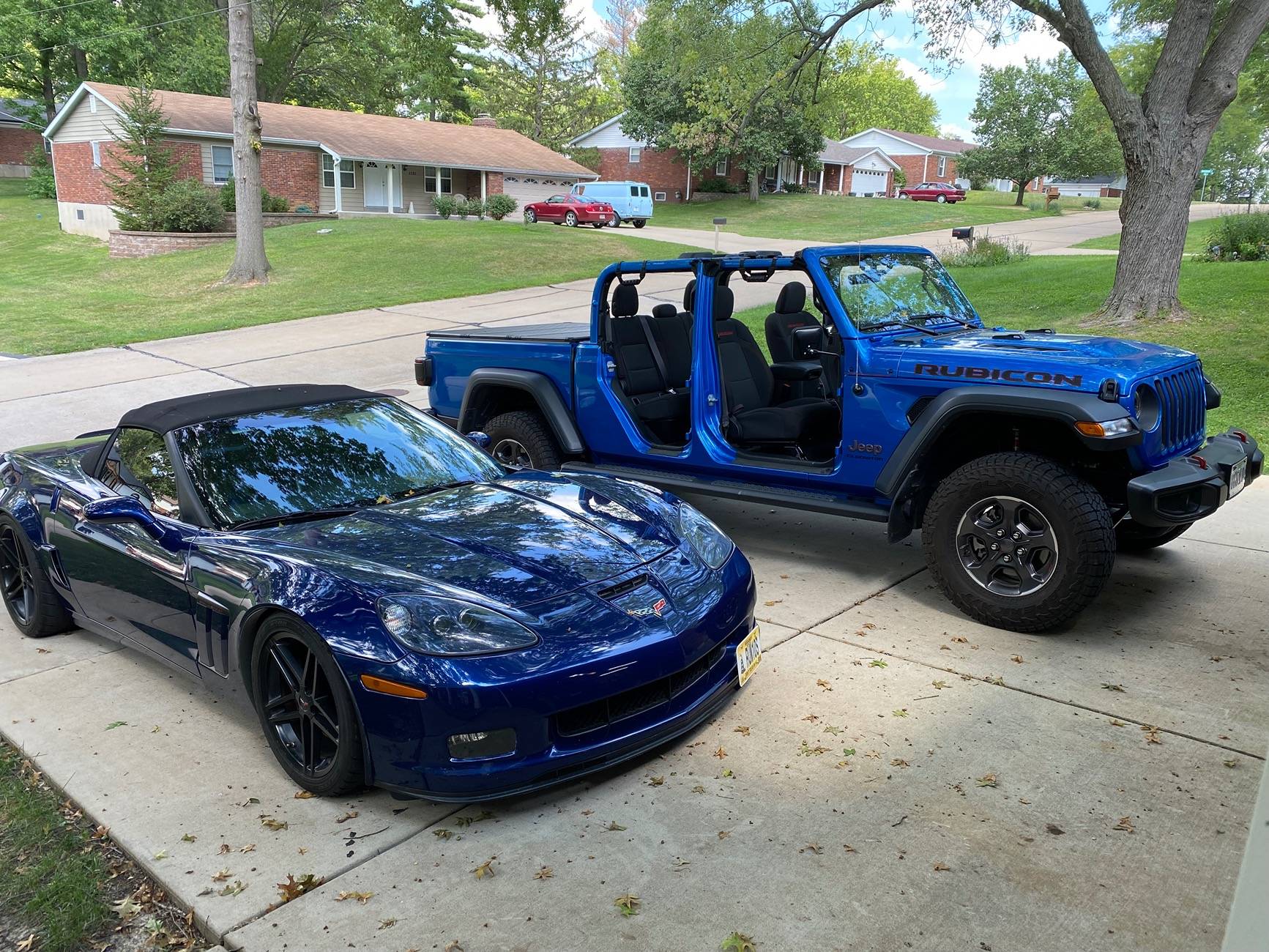 Jeep Gladiator What’s in Your Garage (Besides Your Cool Gladiator)? Let's Share!🚗🛠️ IMG_0961