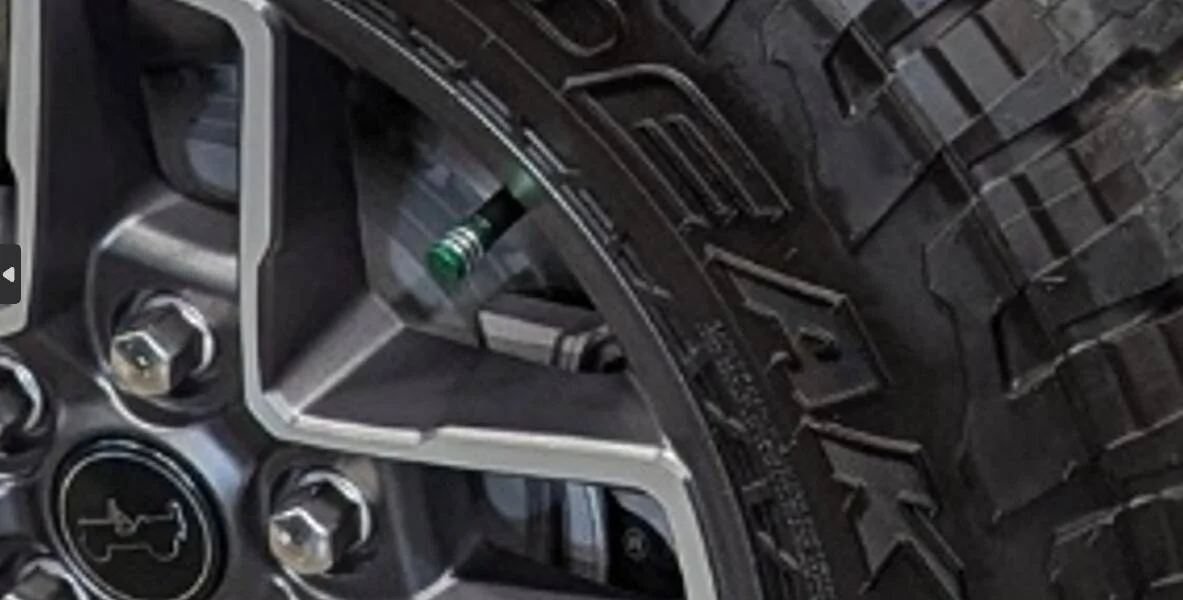 Jeep Gladiator PSA...Check your  trailer tires... 1753399174533-y0