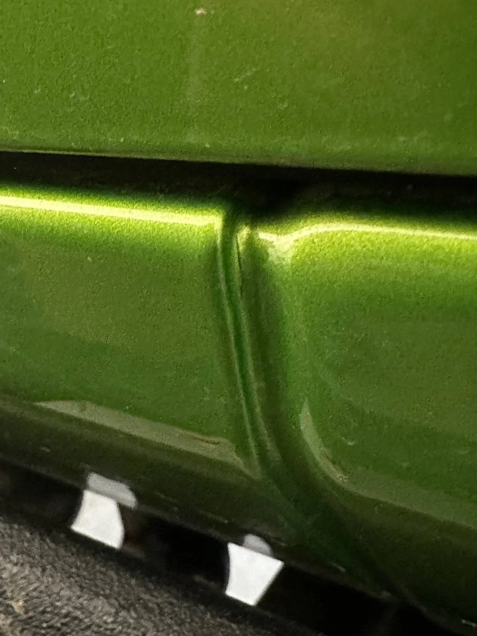 Jeep Gladiator Normal paint crack area? IMG_4994