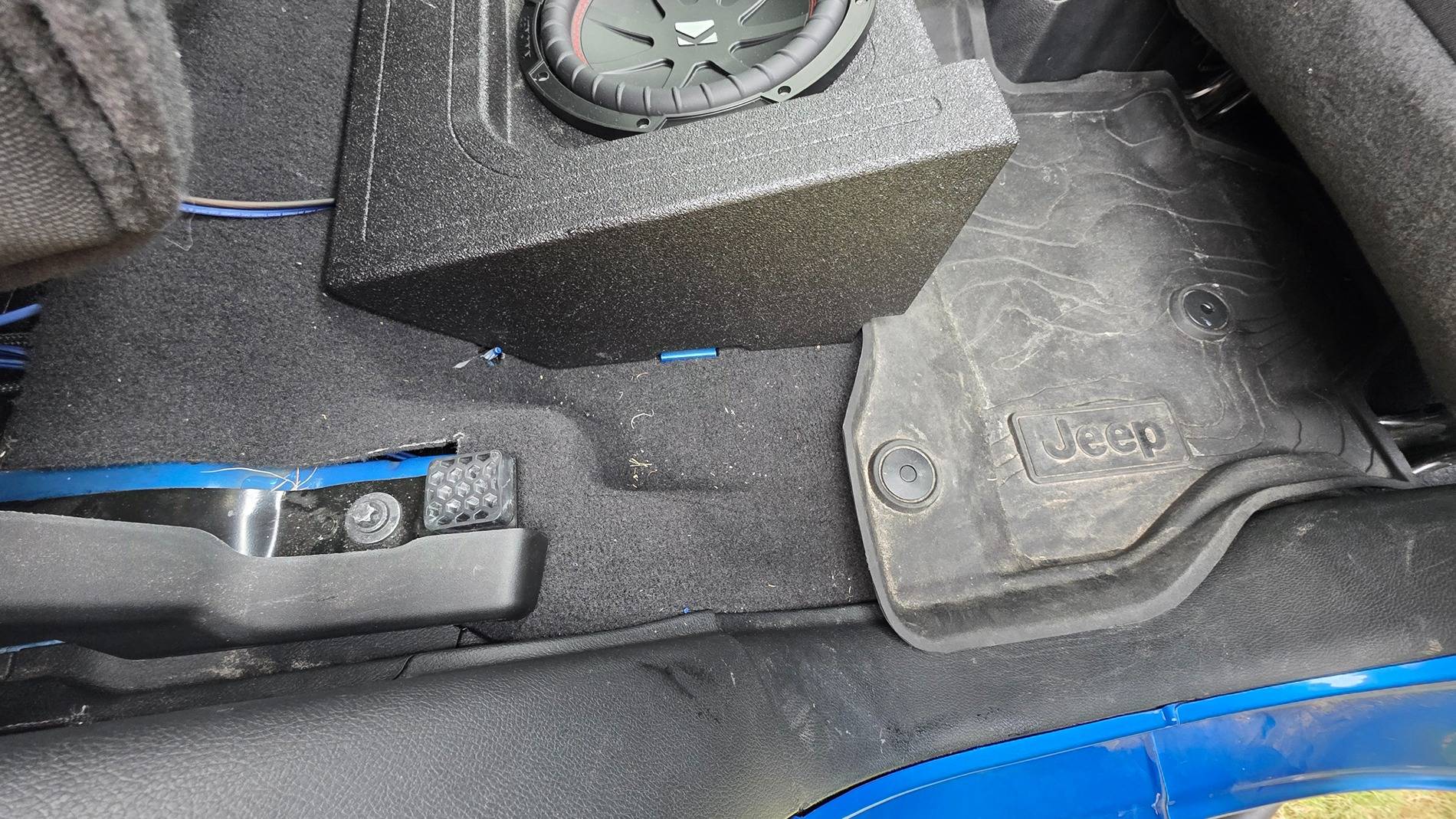 Jeep Gladiator Garzilla 2.0 - 2021 Hydro Blue - Are you not entertained? 20250727_173540