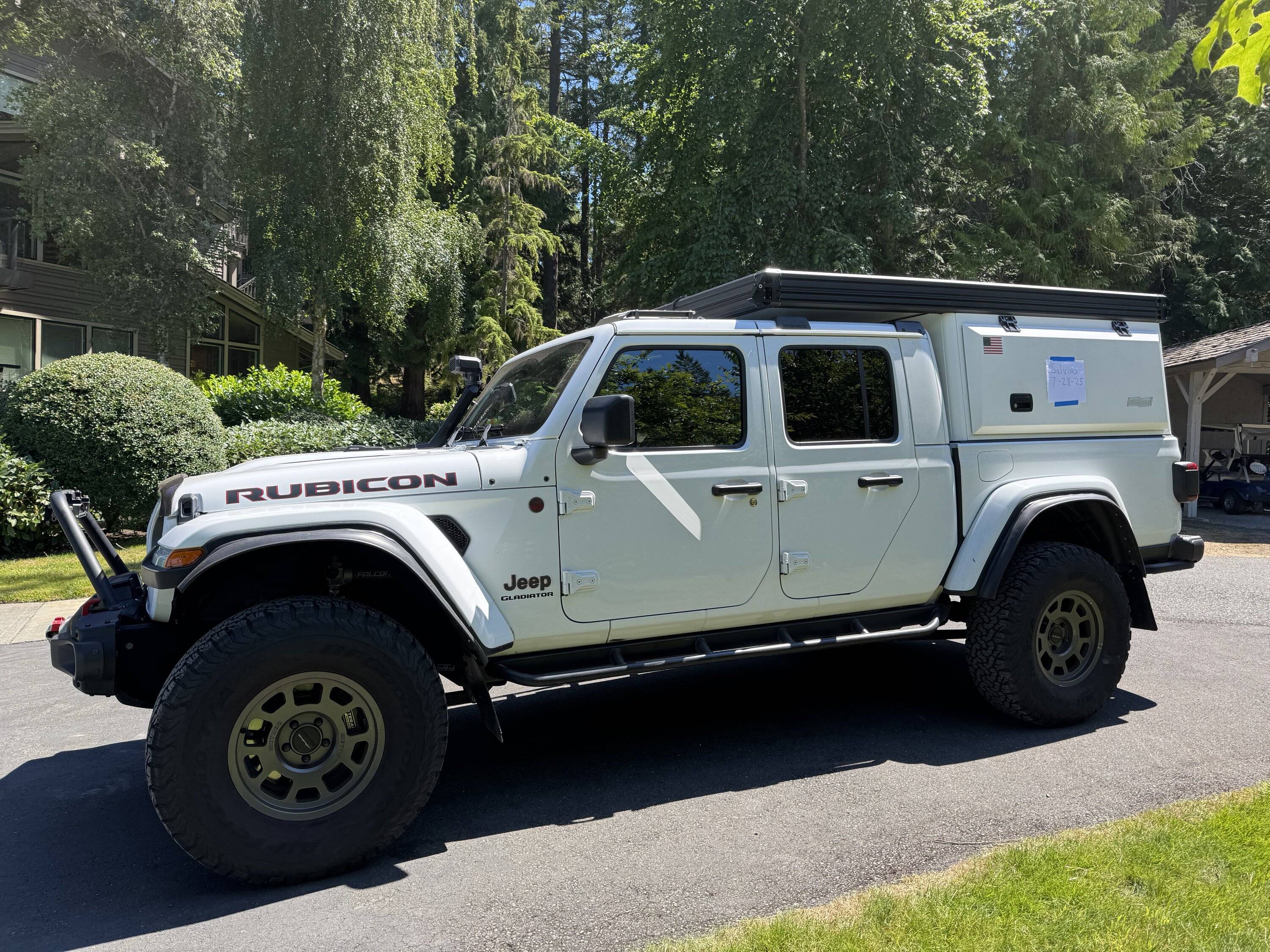 Jeep Gladiator Super Pacific Camper X1 IMG_1946