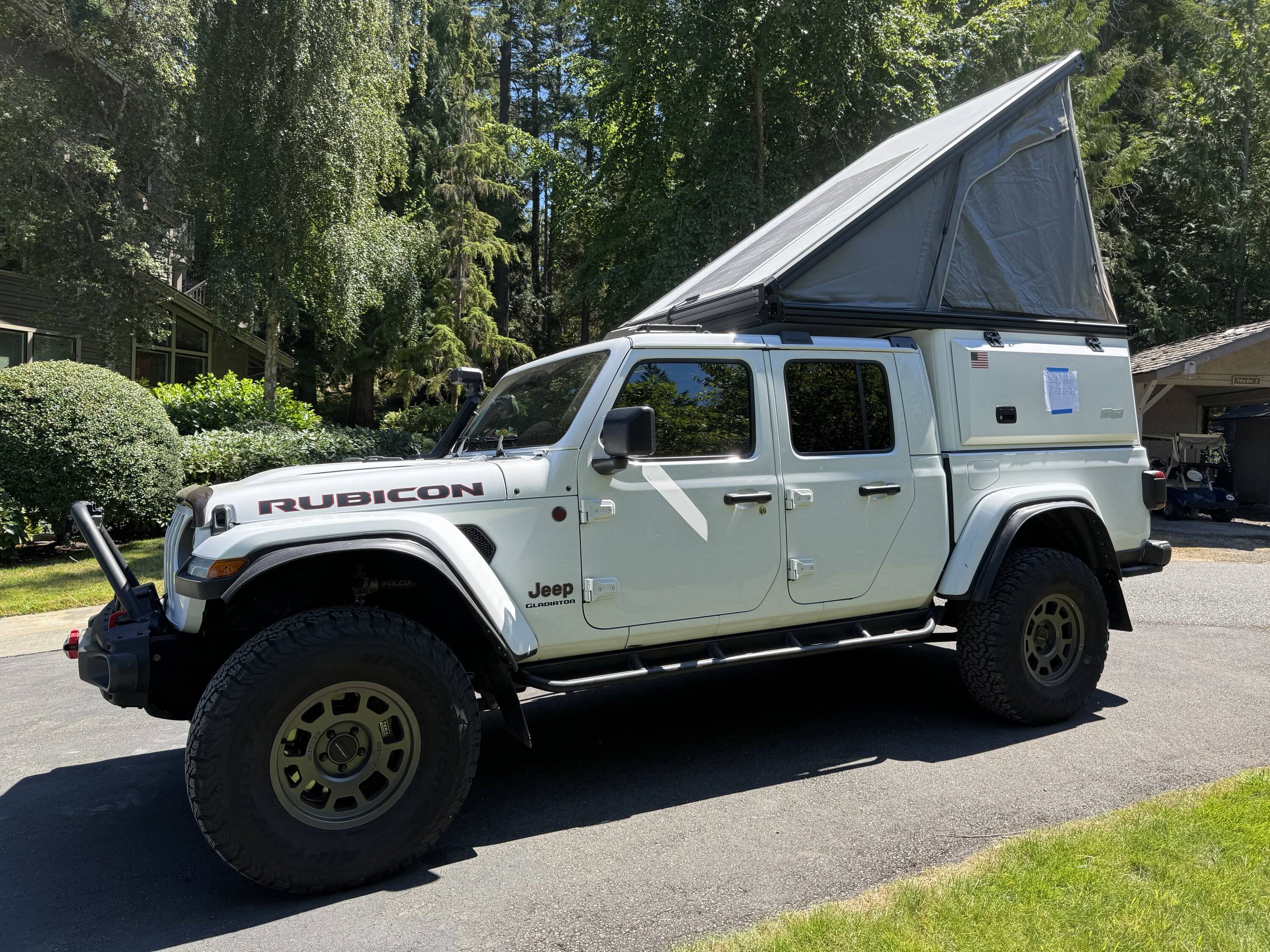Jeep Gladiator Super Pacific Camper X1 IMG_1955