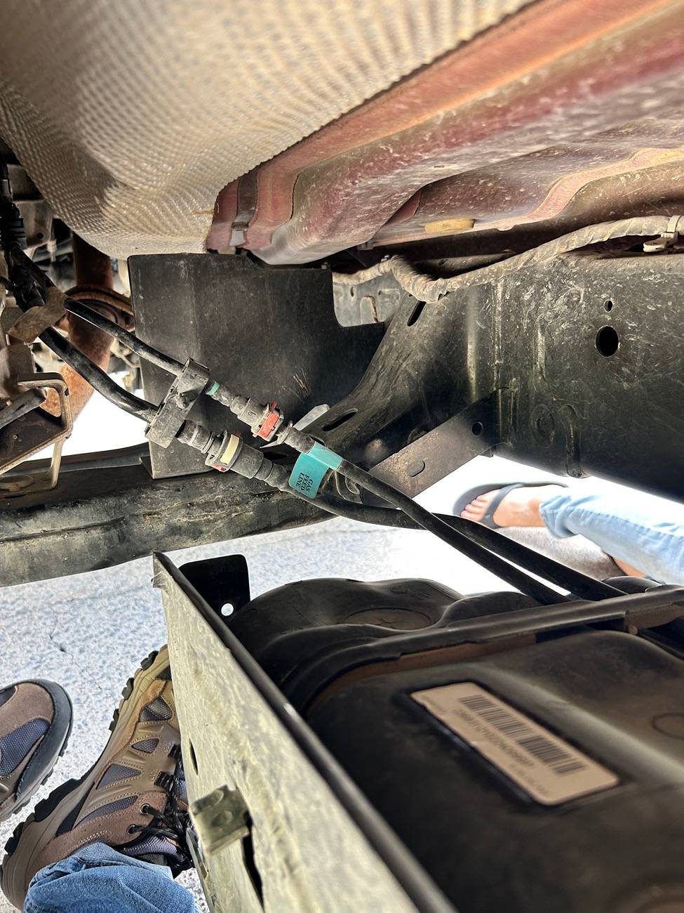 Jeep Gladiator I need help finding the correct fuel line part number IMG_5734
