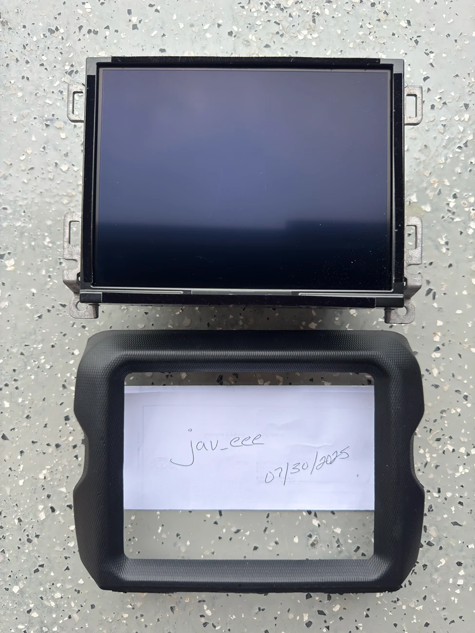 Jeep Gladiator 8.4" Uconnect with bezel $675 OBO shipped tempImageWbTHZo