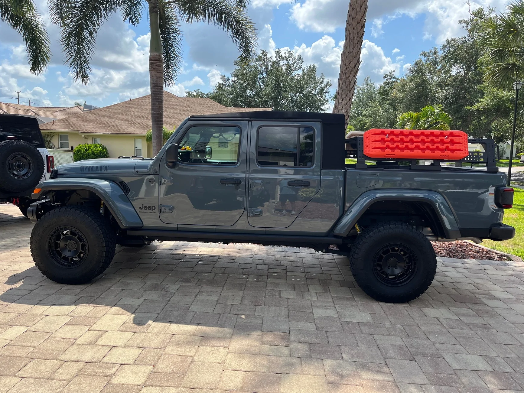 Jeep Gladiator PIC Request - Willy’s trim on 35s with Lift IMG_0741