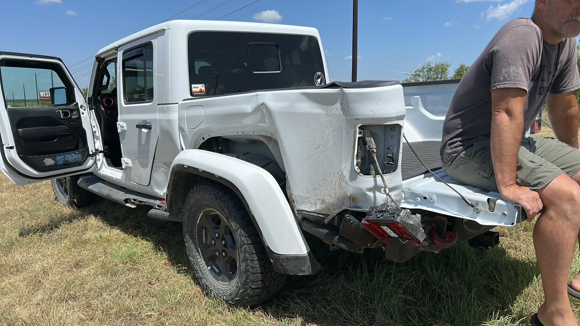 Jeep Gladiator Ouch ouch