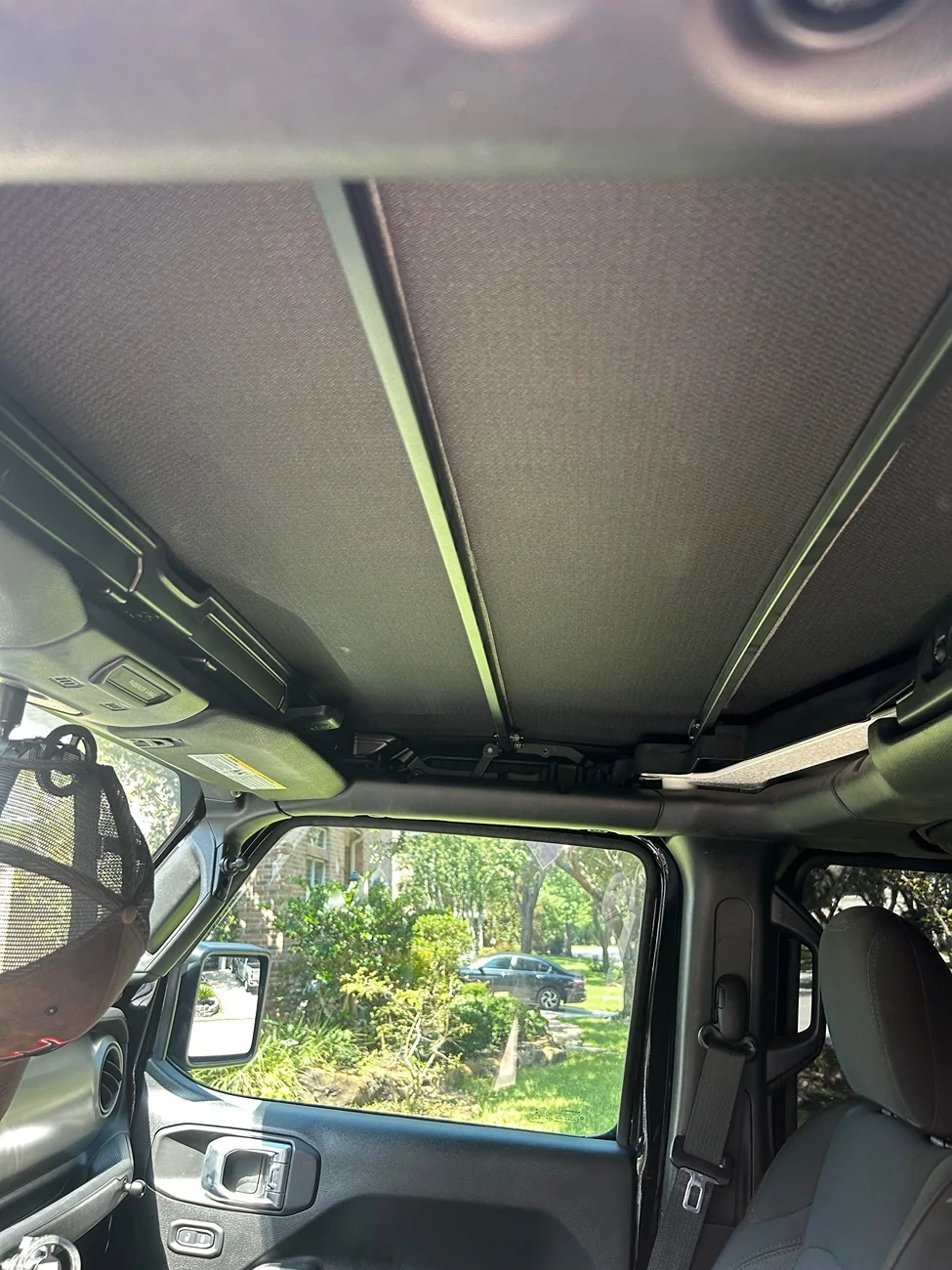 Jeep Gladiator Bestop Sunrider and X4S bed cover IMG_8800