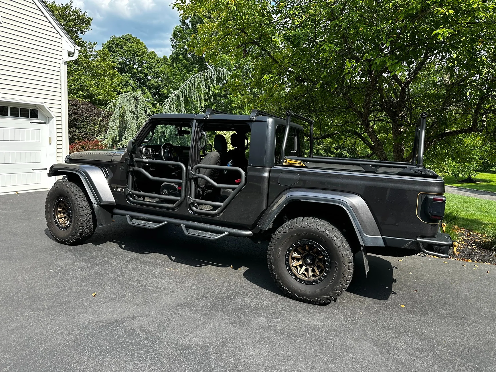 Jeep Gladiator New Bed Rack for BAK X4S Revolver T-slots image0 (5)