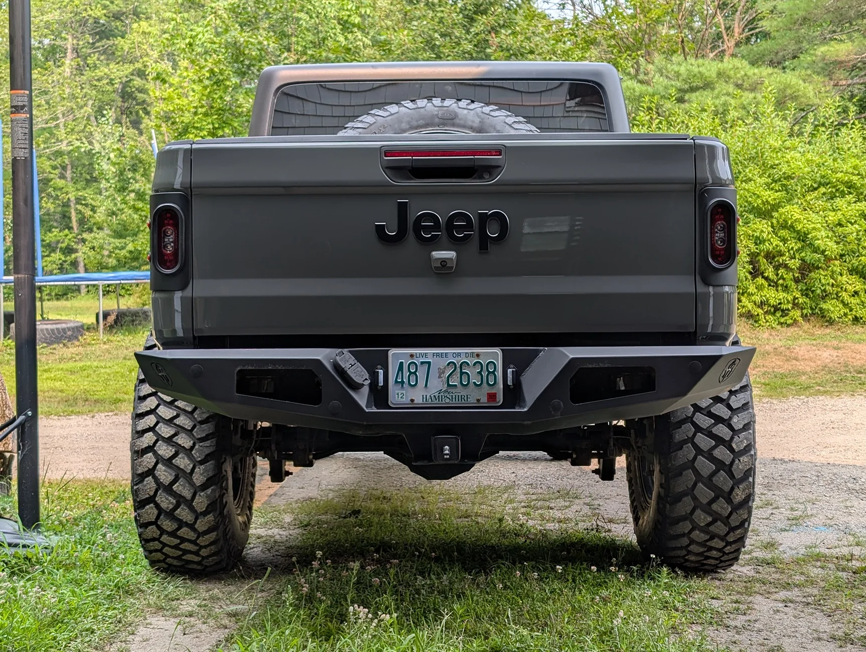 Jeep Gladiator Purchase advice on rear tailgate tire carrier PXL_20250804_193231187