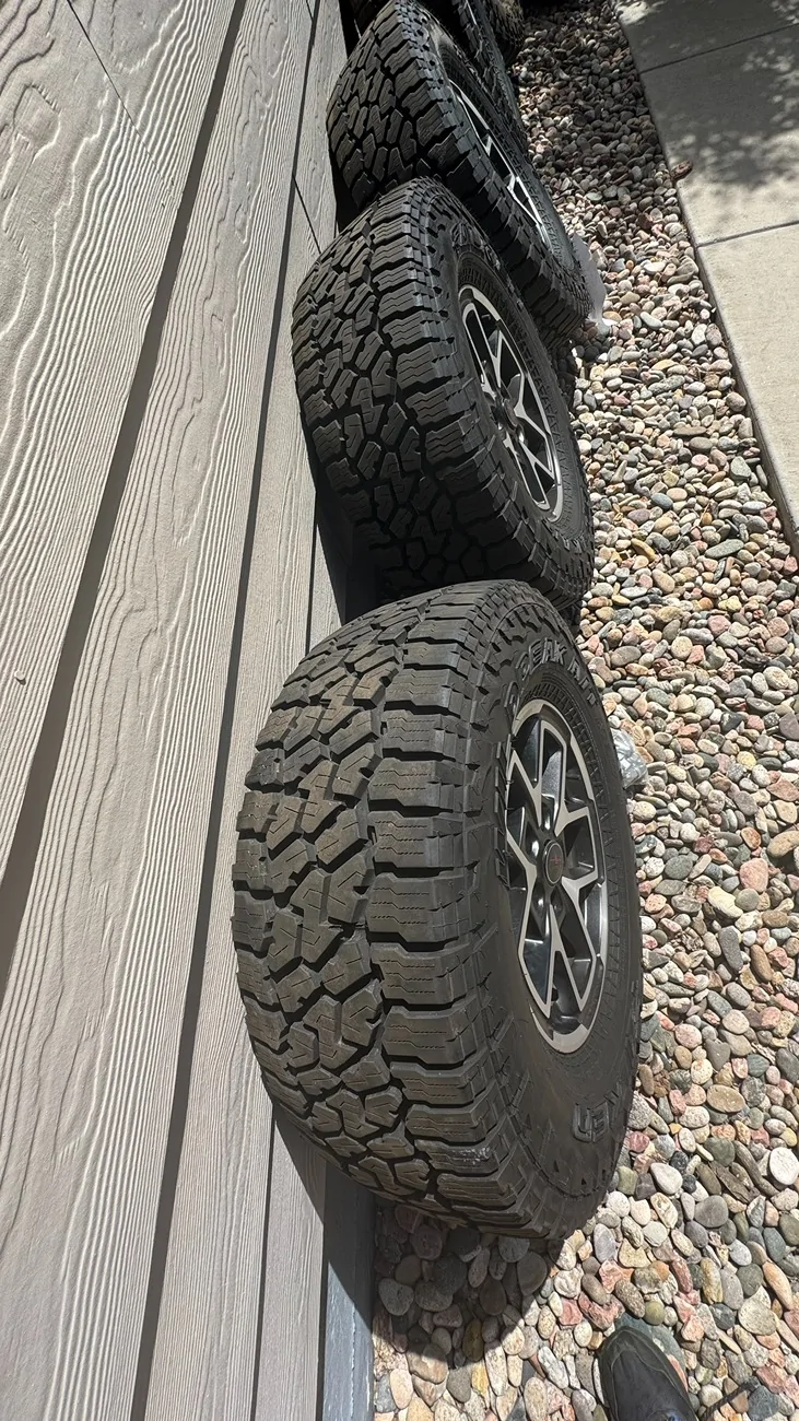 Jeep Gladiator Falken Wildpeak M/T LT285/70R/17 Tires, Rubicon Wheels, and more - $1,300 OBO IMG_5242