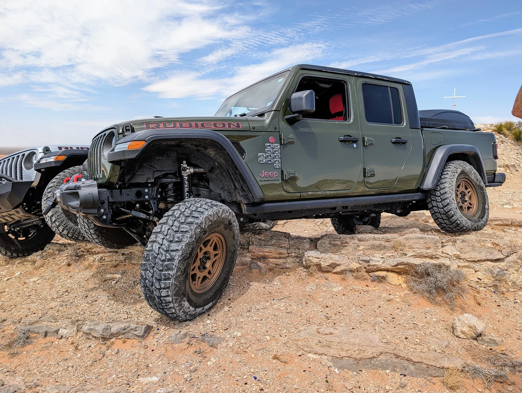 Jeep Gladiator 1 Ton and 40"s JTRD PXL_20240607_171740397~2