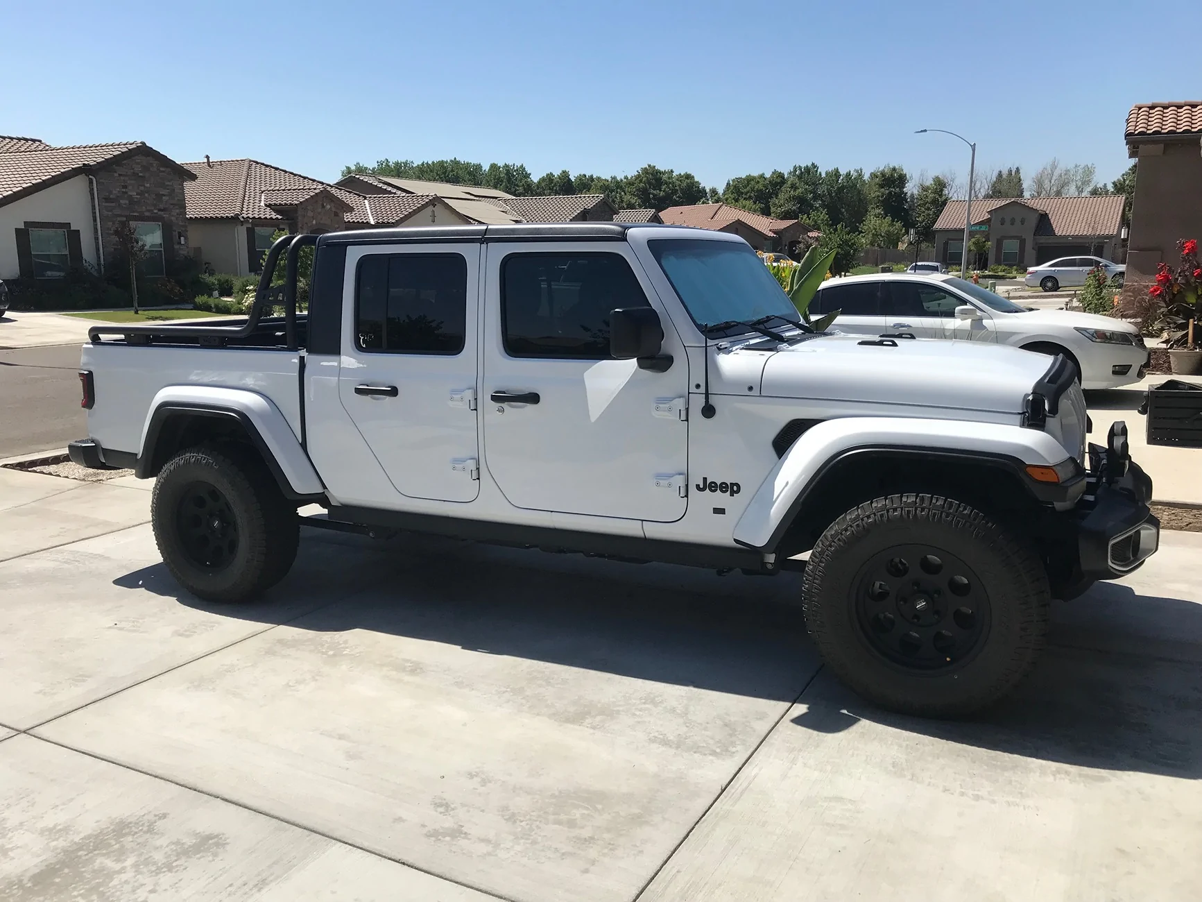 Jeep Gladiator Sports Bars - Post 'Em IMG_1930