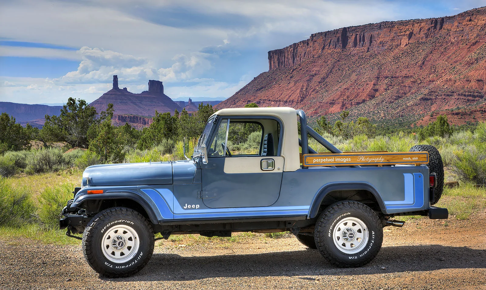 Jeep Gladiator Sports Bars - Post 'Em Sign1