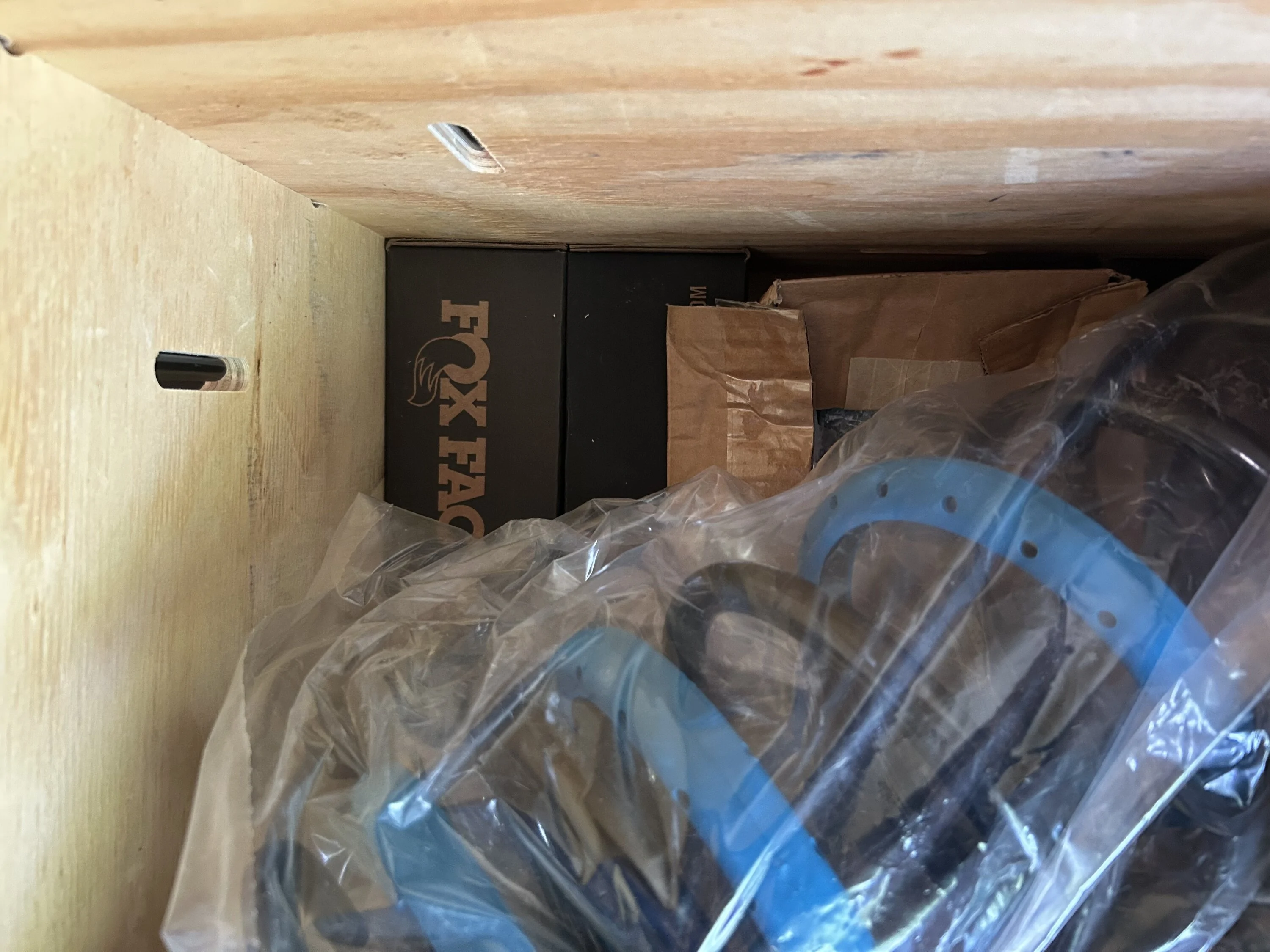 Jeep Gladiator Price Drop: New Mopar 2" diesel lift kit w/Fox shocks, in crate $800 IMG_9999