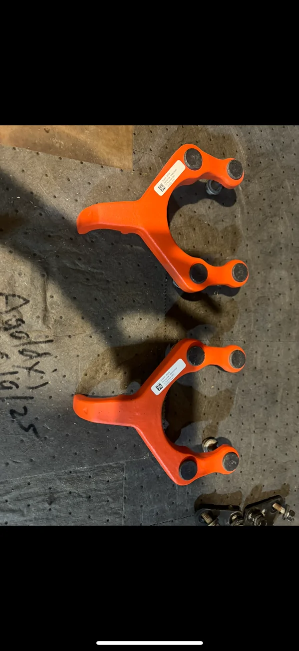 Jeep Gladiator Mojave Orange tow hooks IMG_5972
