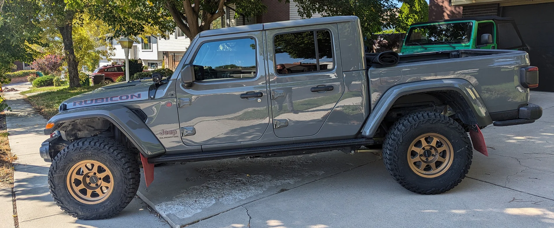 Jeep Gladiator Wheels with Sting Ray Color Gladiator? PXL_20240920_215033628