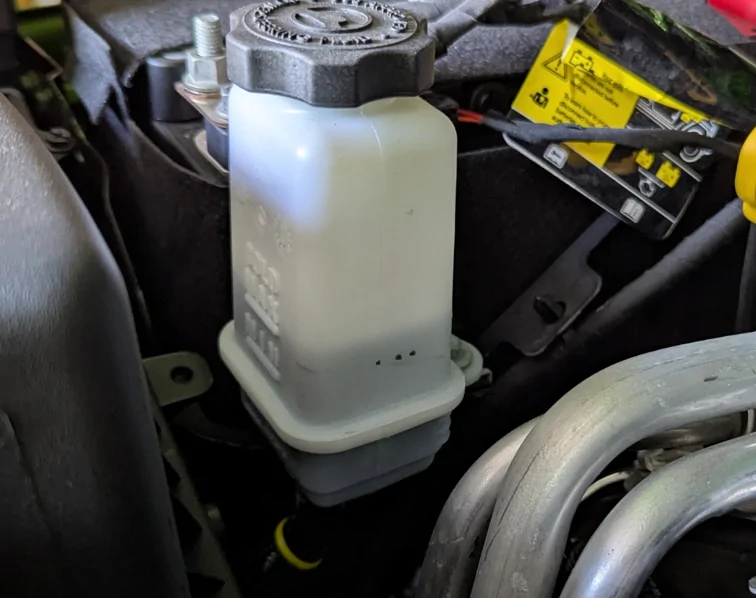 Jeep Gladiator Leaking Coolant Reservoir? (Always check your fluids!!) 1754788103364-co