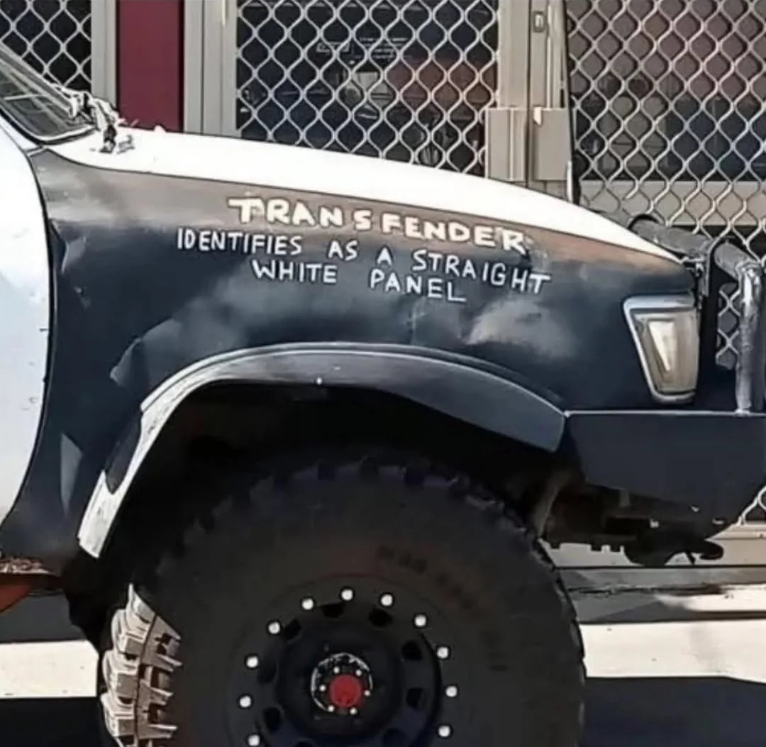 Jeep Gladiator O 528712041_1352382499585553_311338811915003483_n