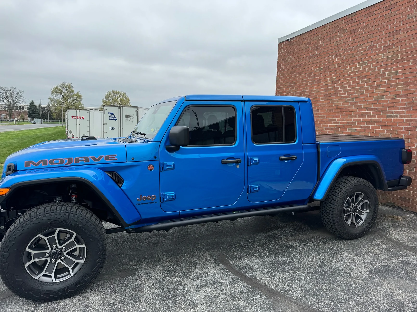 Jeep Gladiator Show your tinted Gladiators and tell us what % percentage tint film IMG_0445