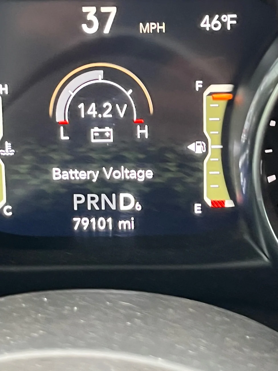 Jeep Gladiator Dash Voltage reading vs Multimeter at Battery IMG_4889