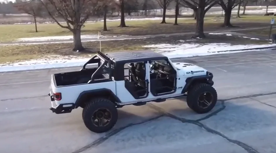 Jeep Gladiator Sports Bars - Post 'Em blackhorse-sportsbar