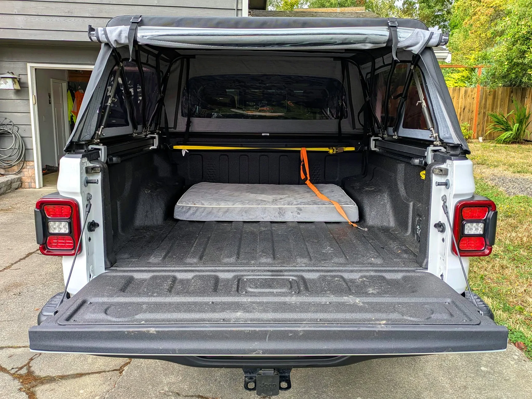 Jeep Gladiator Agri cover 533644761_10162347830297600_8606451809198616035_n