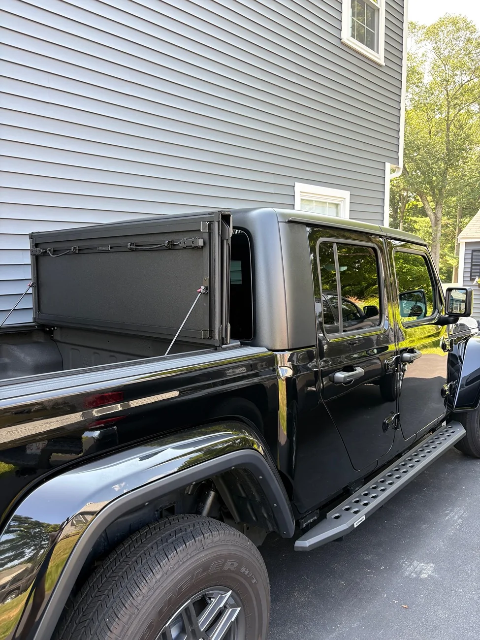 Jeep Gladiator Worksport AL4 Tonneau Cover Install IMG_2628