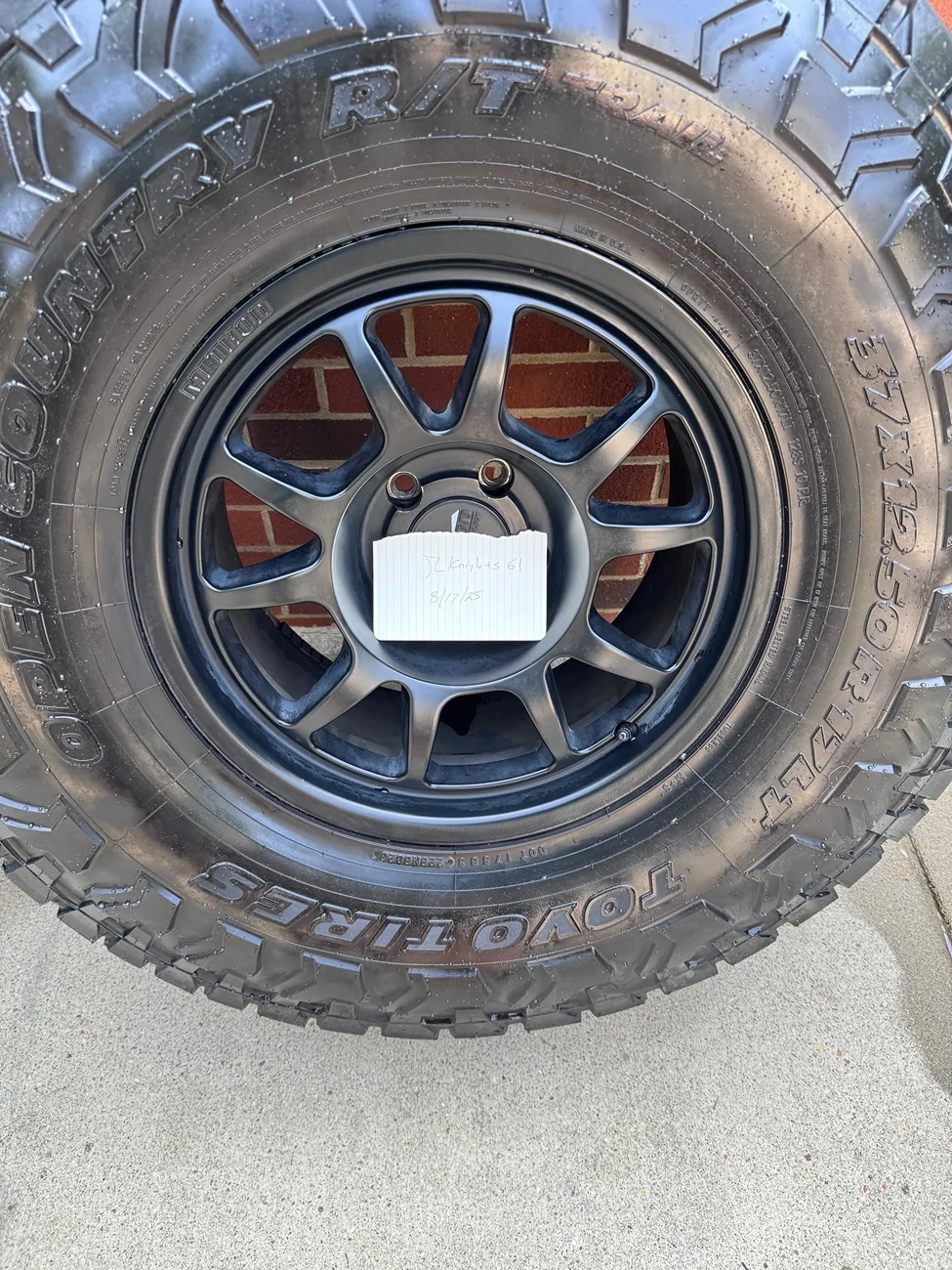 Jeep Gladiator $1500 - Method 702 Beadgrip wheels - 37x12.50R17 Toyo RT IMG_3640