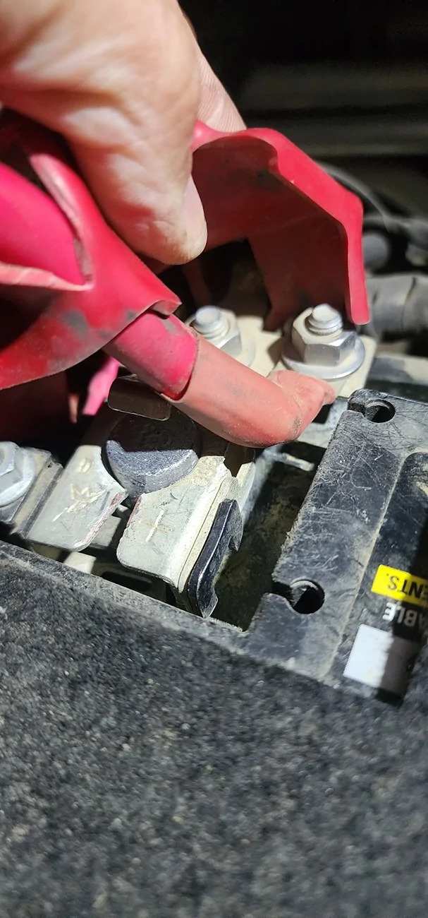 Jeep Gladiator Double Battery Anonymous 20250820_204644