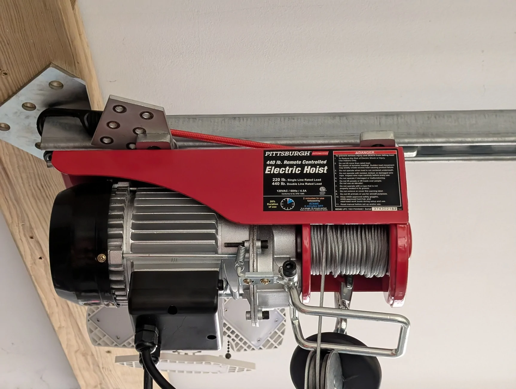 Jeep Gladiator Jeep JT Gladiator Electric Hoist System for the Top $175 PXL_20250818_010627074