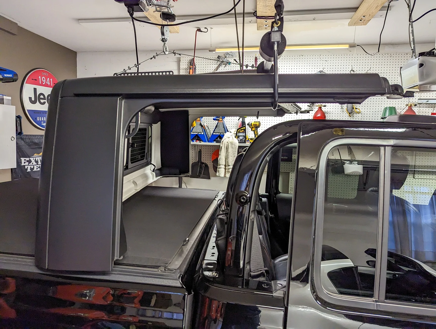 Jeep Gladiator Jeep JT Gladiator Electric Hoist System for the Top $175 PXL_20230404_230759146