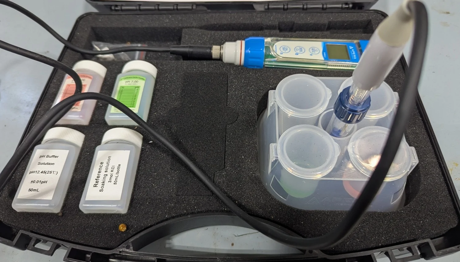 Jeep Gladiator PEAK Antifreeze + Coolant Equivalent to OEM Original pH meter