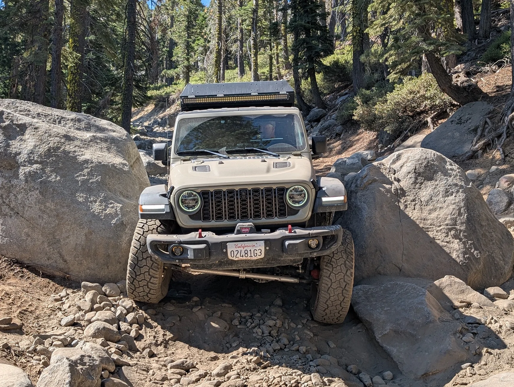Jeep Gladiator Alu-Cab Canopy Camper Roll Call PXL_20250816_171456259